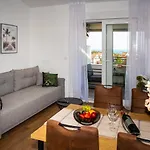 Apartament Blue Sky *